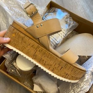 Steve Madden NIB platform wedges